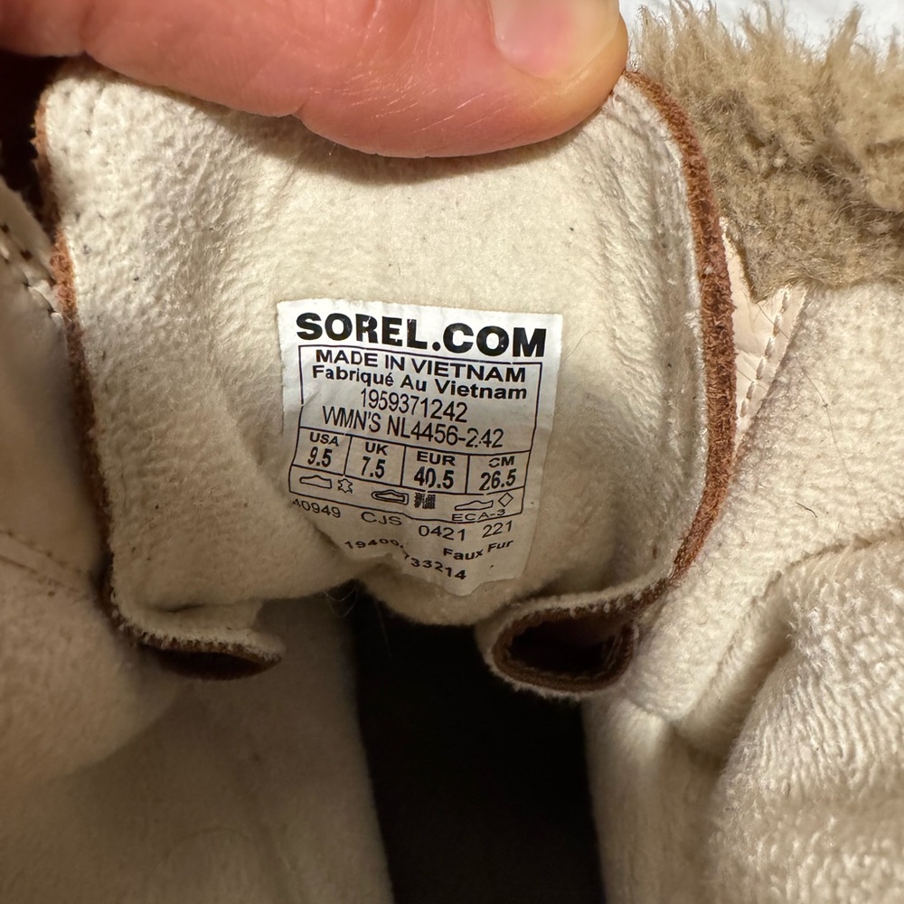 Sorel Explorer Boots - Picture 4 of 5